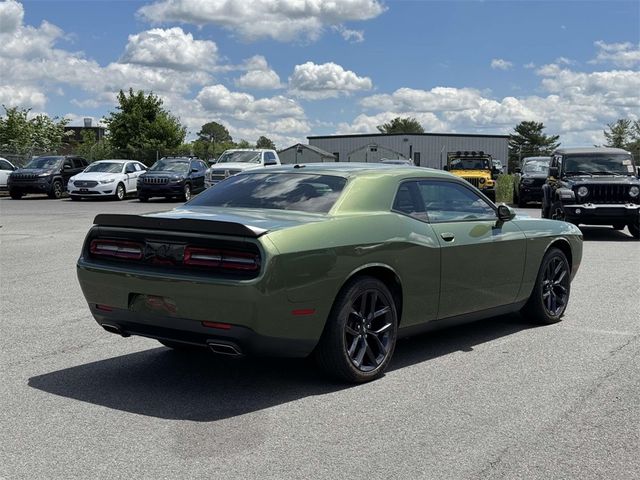 2021 Dodge Challenger SXT
