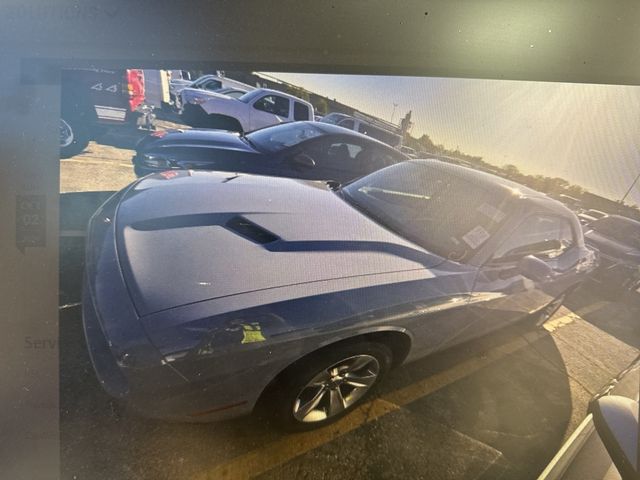 2021 Dodge Challenger SXT