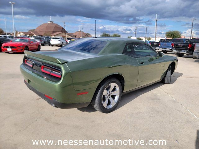 2021 Dodge Challenger SXT