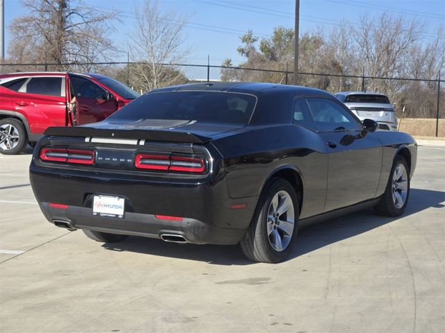 2021 Dodge Challenger SXT