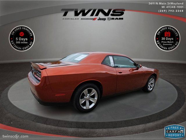 2021 Dodge Challenger SXT