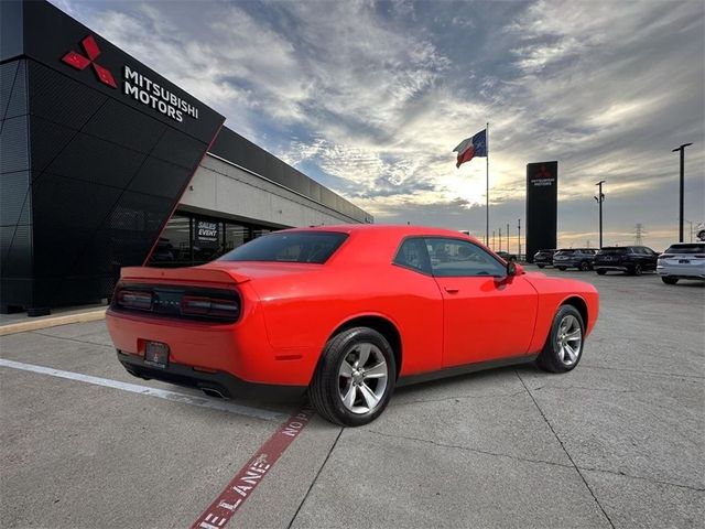 2021 Dodge Challenger SXT