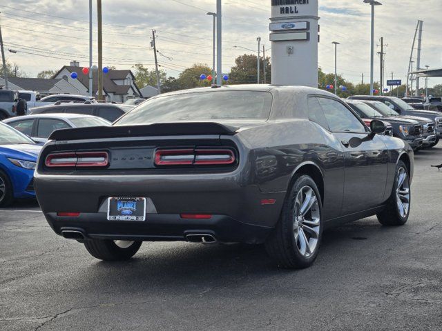 2021 Dodge Challenger SXT