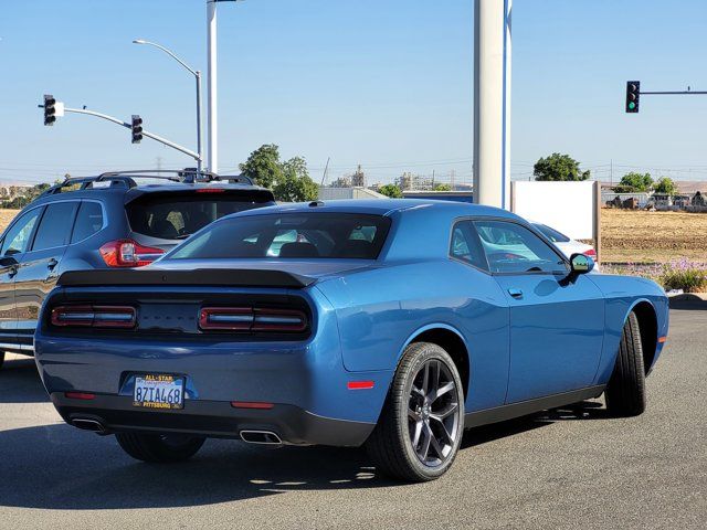 2021 Dodge Challenger SXT