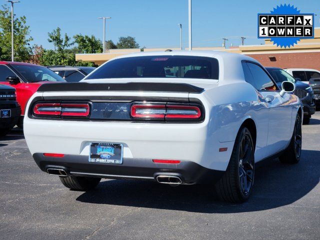 2021 Dodge Challenger SXT