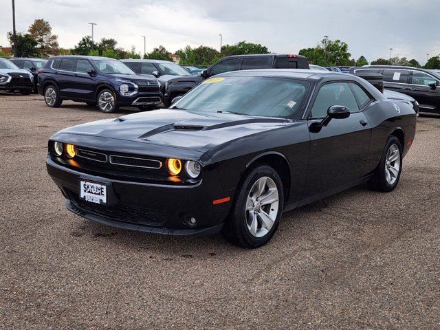 2021 Dodge Challenger SXT