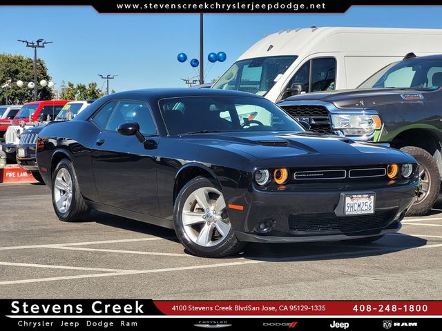 2021 Dodge Challenger SXT