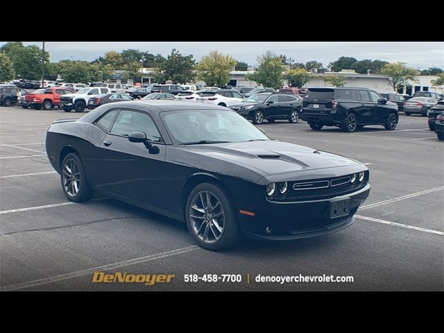 2021 Dodge Challenger SXT