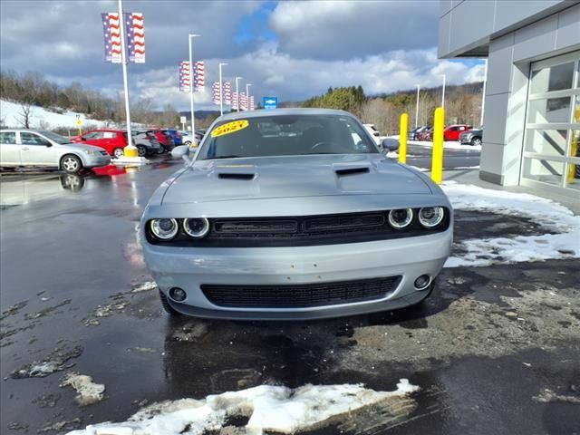 2021 Dodge Challenger SXT