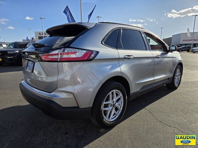 2021 Ford Edge SE