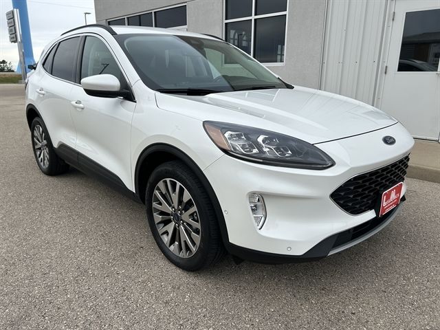 2021 Ford Escape Hybrid Titanium