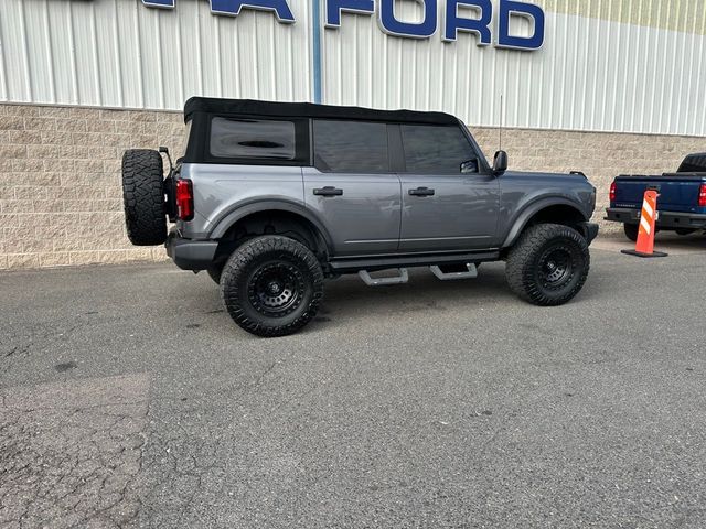 2021 Ford Bronco Base