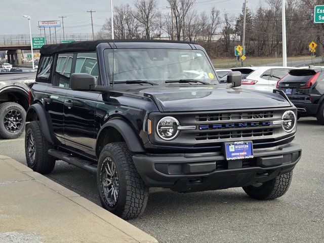 2021 Ford Bronco Base