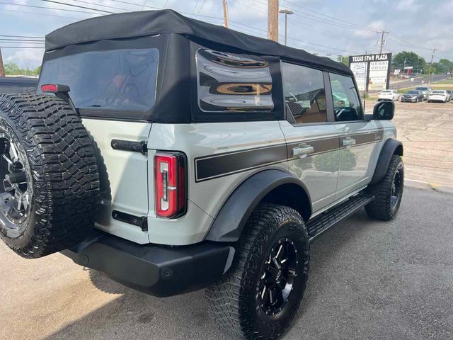 2021 Ford Bronco Base