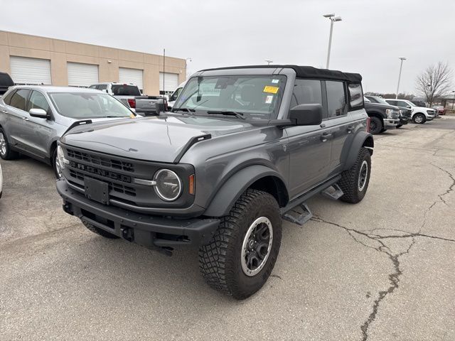 2021 Ford Bronco Base