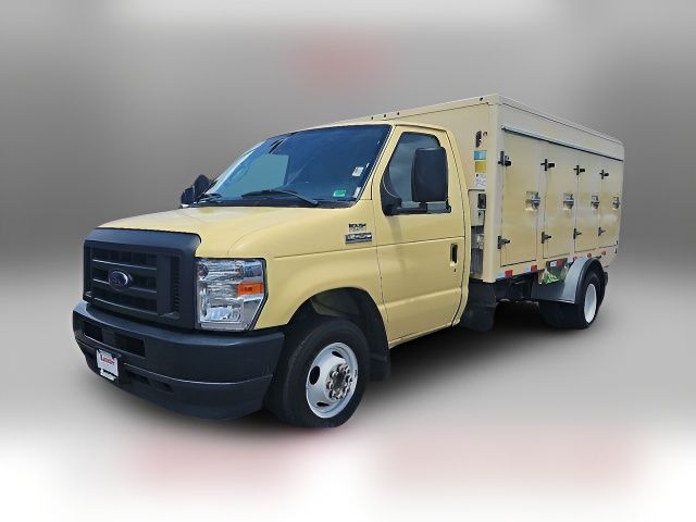 2021 Ford E-Series Base