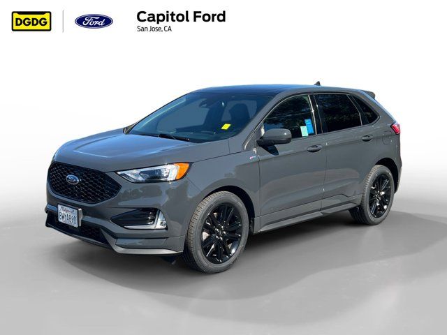 2021 Ford Edge 