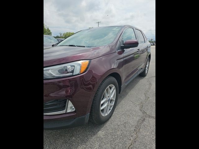 2021 Ford Edge 