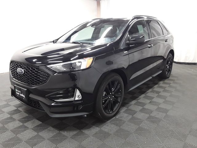 2021 Ford Edge 