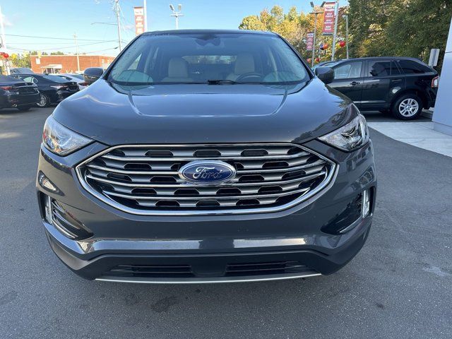 2021 Ford Edge 