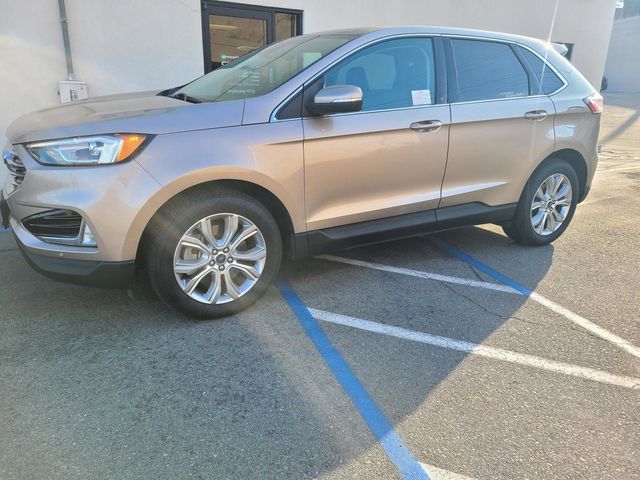 2021 Ford Edge Titanium