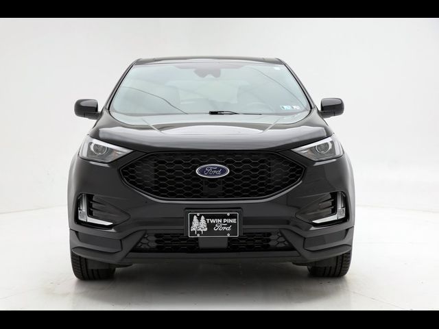 2021 Ford Edge 