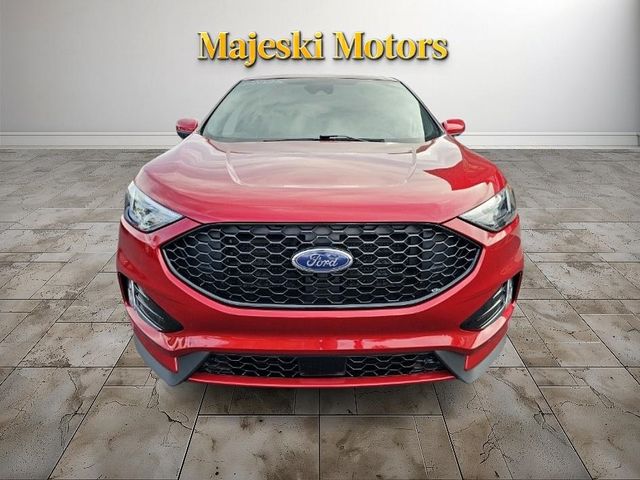 2021 Ford Edge 