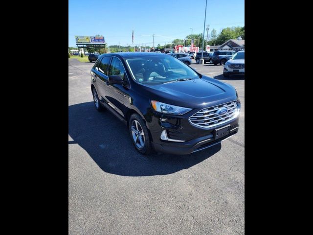 2021 Ford Edge 