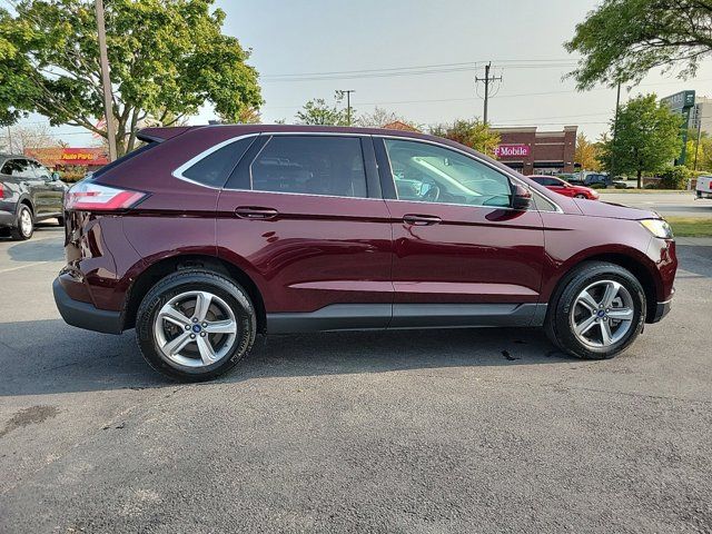 2021 Ford Edge 