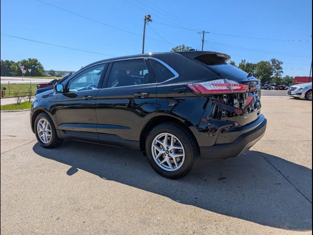 2021 Ford Edge 