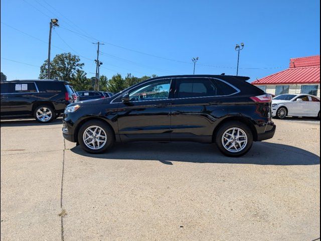 2021 Ford Edge 