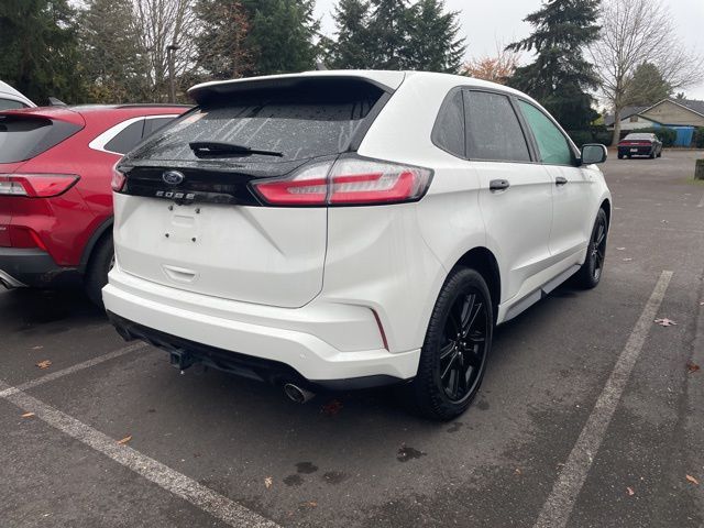 2021 Ford Edge 