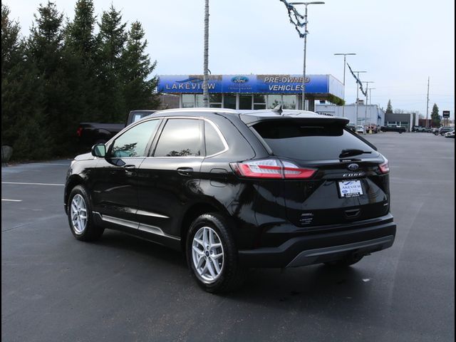 2021 Ford Edge 