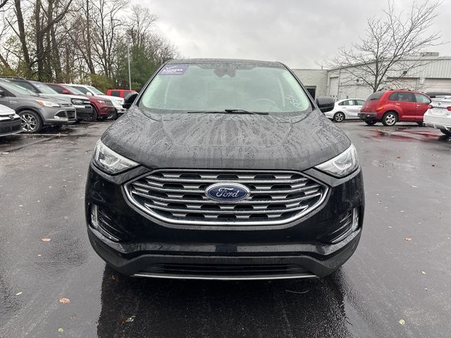 2021 Ford Edge 