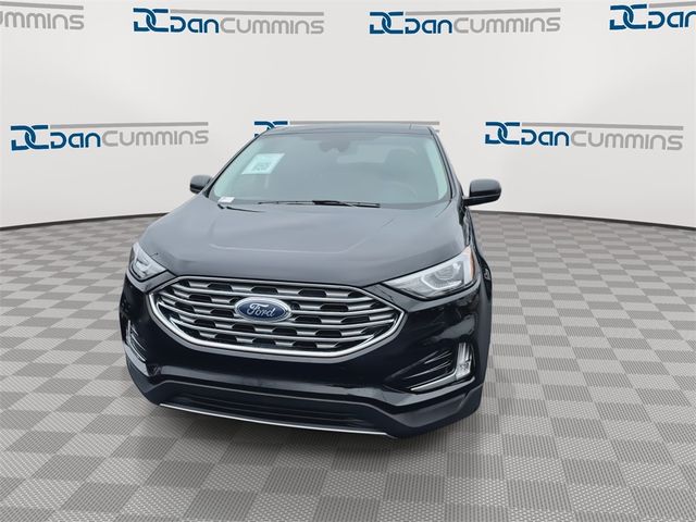 2021 Ford Edge 