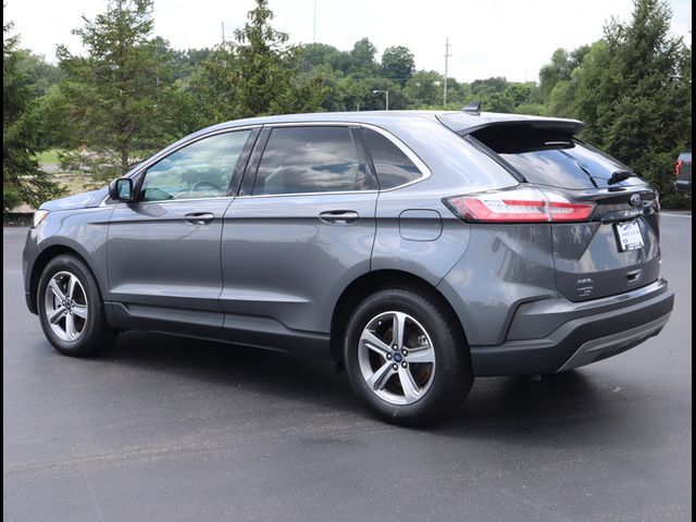 2021 Ford Edge 