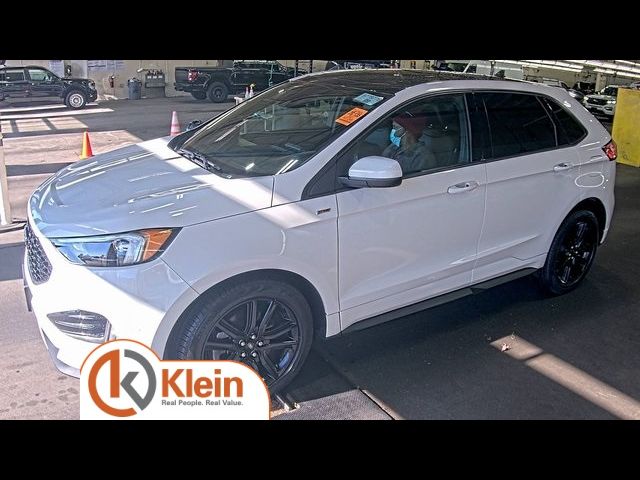 2021 Ford Edge 