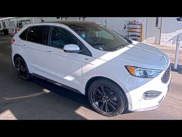 2021 Ford Edge 