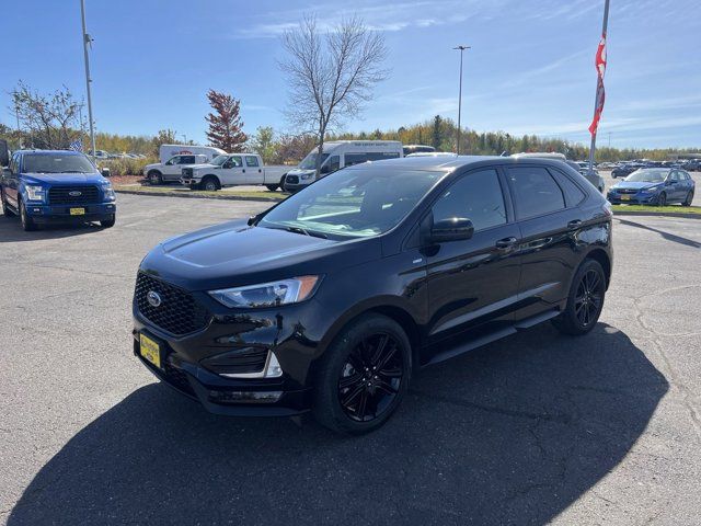 2021 Ford Edge 