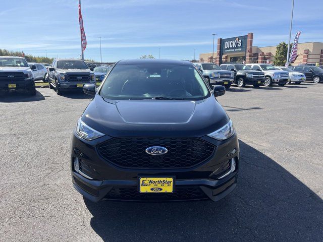 2021 Ford Edge 