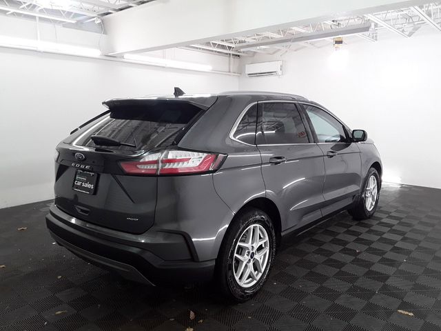 2021 Ford Edge 