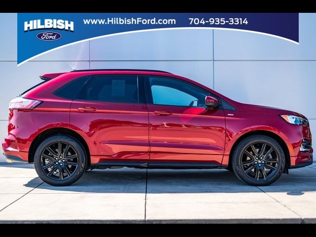 2021 Ford Edge 