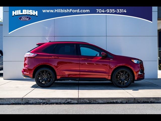 2021 Ford Edge 