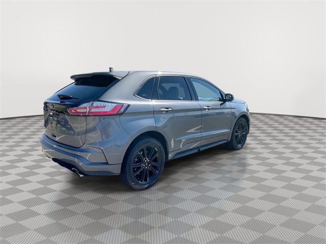 2021 Ford Edge 