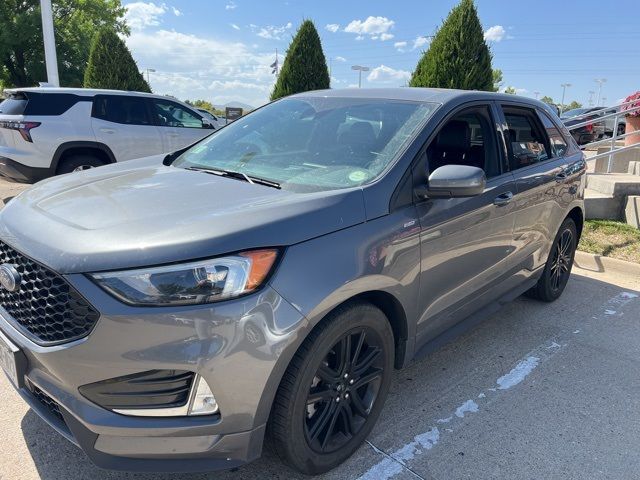 2021 Ford Edge 