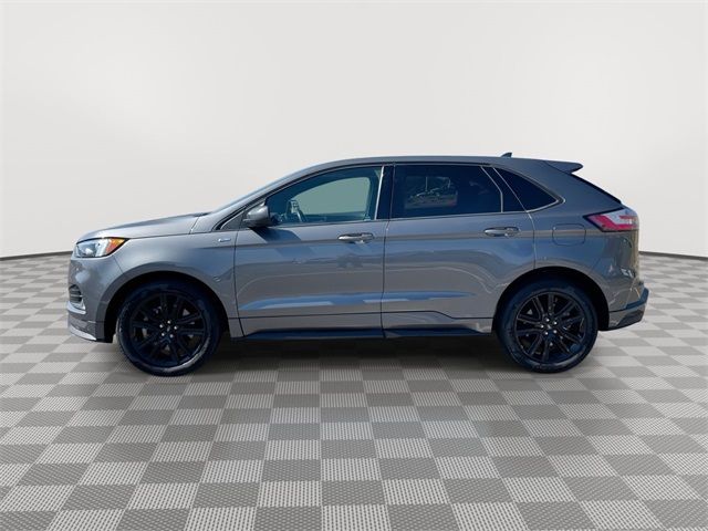 2021 Ford Edge 