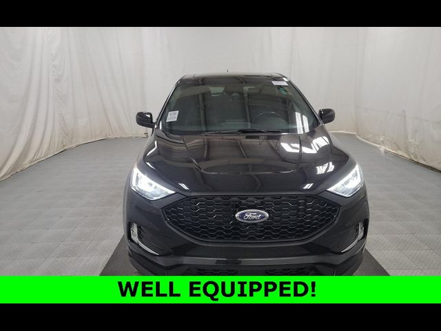 2021 Ford Edge 