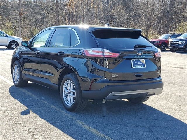 2021 Ford Edge 