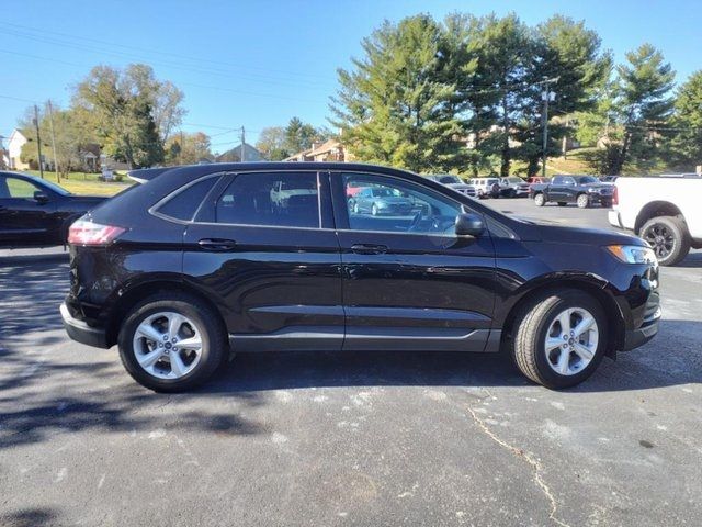 2021 Ford Edge SE