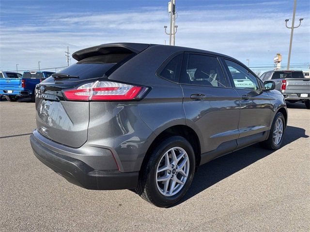 2021 Ford Edge SE